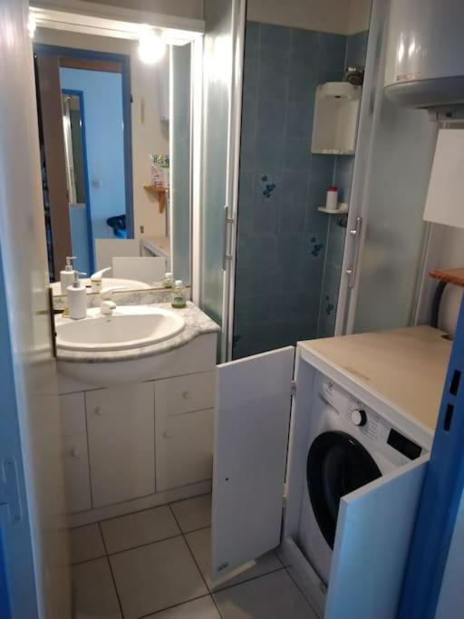 Appartement Vue Sur Canal Proximite Mer Sete Exterior photo